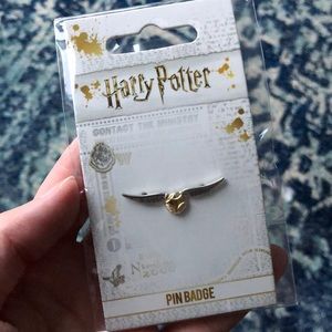 RESERVED ✨ Harry Potter Snitch Pin